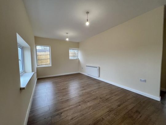 2 bedroom bungalow to rent - Photo 1