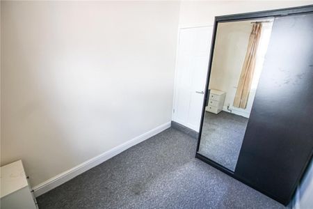 3 Bed Terraced House, Hartington Street, M14 - Photo 2