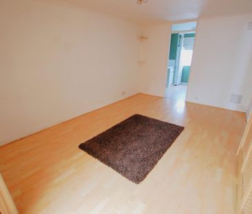 1 bedroom ground floor flat to rent - Photo 3
