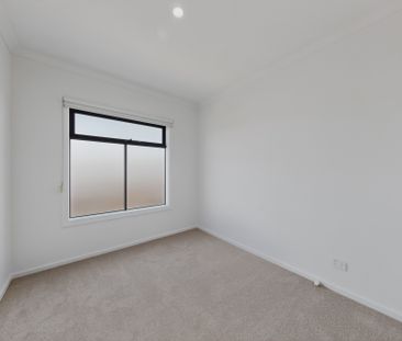 103 Prudence Parade, Point Cook VIC 3030 - House For Rent | Domain - Photo 6