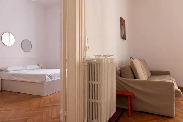 Via Enrico Besana, Milan, Lombardy 20122 - Photo 1