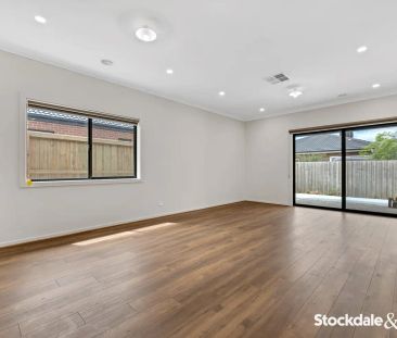 “4 BEDROOM FAMILY HOME FOR RENT IN WERRIBEE !!” - Photo 2
