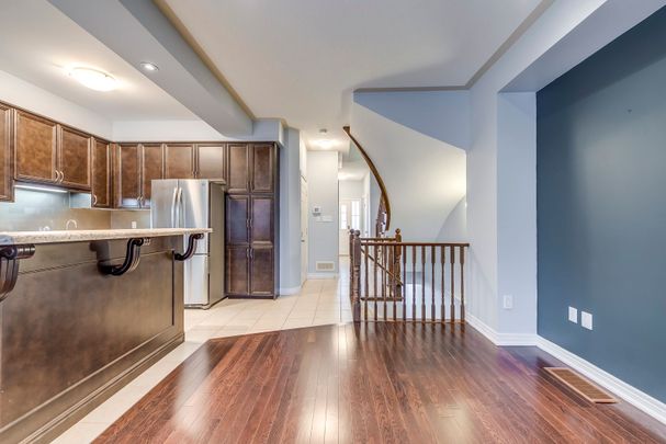 For Lease - 14 Marina Point Crescent, Hamilton, Ontario - Photo 1