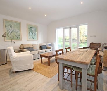 2 bedroom bungalow to rent - Photo 2