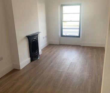 Unit 2, 2 West Street, Carrickfergus, BT38 7AR - Photo 5