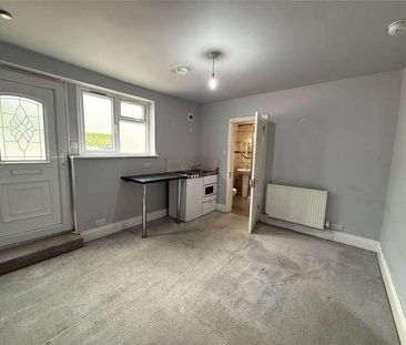 Sunnyside, London Road, Chalfont St. Giles, HP8 - Photo 3