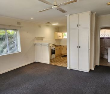 Gorgeous, two-bedroom unit available now! ALL enquiries via email o... - Photo 1