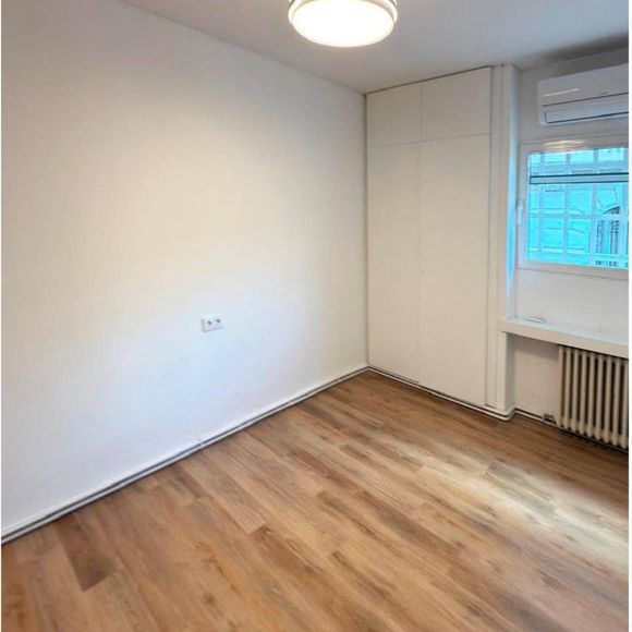 4 room luxury Flat for rent in Valencia, Spain - Photo 1