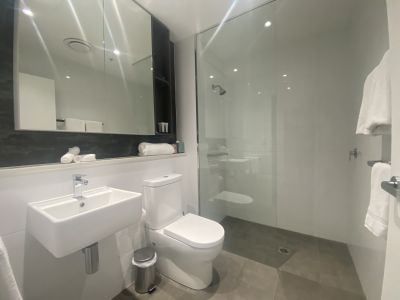 Fully Furnished 1BED apartment with Utilities included - Photo 4