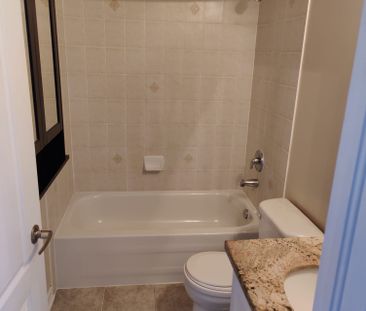 For Lease - 3373 Eglinton Avenue, Mississauga, Ontario - Photo 4