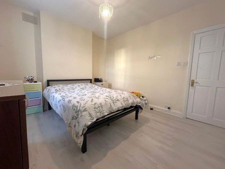 3 bedroom property to rent - Photo 4