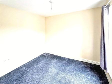 3 bedroom end of terrace house to rent - Photo 2