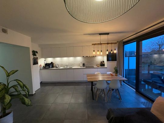 Te huur: Instapklaar appartement met garage – Marcel Windelstraat 17 bus 21 - Photo 1