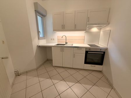 Location Appartement 2 pièces 47m² - Photo 4