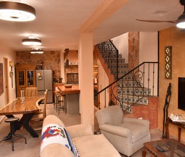 Casa Lima – A colorful 2BR house with modern and colonial elements ... - Photo 2