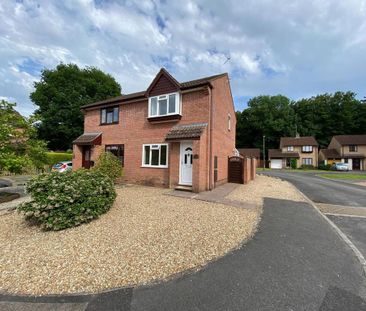 2 bedroom semi-detached house to rent - Photo 4