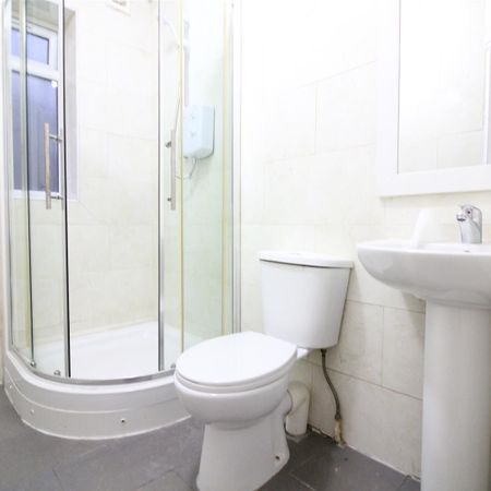 Hanger Lane, London - Photo 4