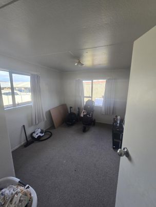 Private low maintenance in Frankton - Photo 1