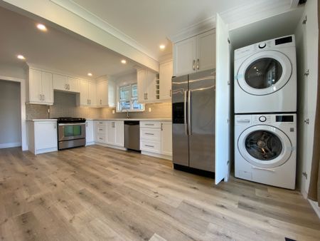 For Lease - 862 Liverpool Road, Pickering, Ontario - Photo 3