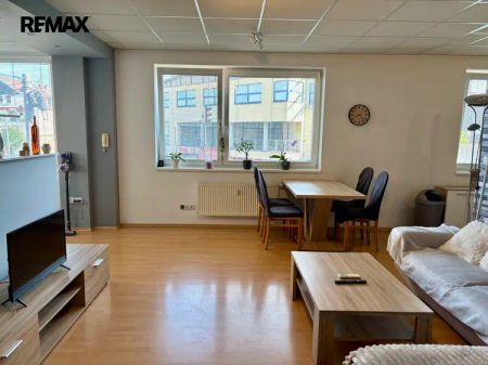 Exkluzivní pronájem zařízeného bytu 2+kk s parkovacím stáním-Pardubice-centrum - Photo 4