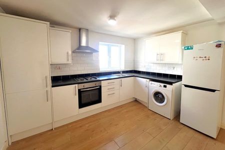 2 bedroom apartment to rent - Photo 4