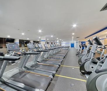 FURNISHED A SPACIOUS 3-BEDROOM APARTMENT IN WATERLOO! - Photo 5