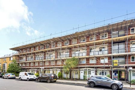 3 bedroom flat to rent - Photo 5