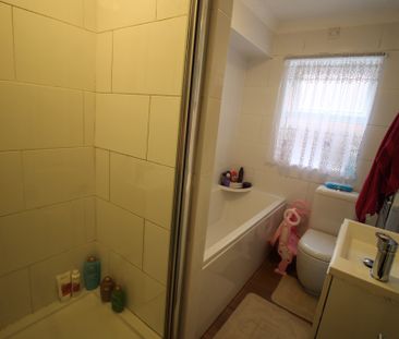 Priory Road, High Wycombe - Photo 6