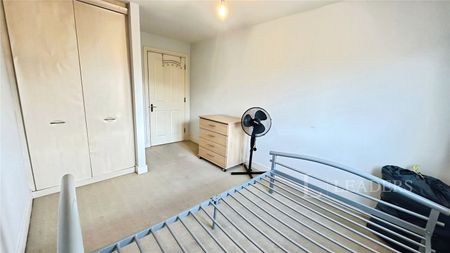 2 bedroom apartment to rent Primrose Close, Luton, LU3 - Photo 2