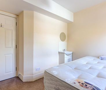 6 bedroom house to rent - Photo 5