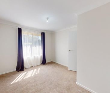 8 Kindlebark Drive, Medowie NSW 2318 - Photo 3