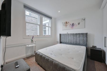 3 bedroom flat to rent - Photo 3