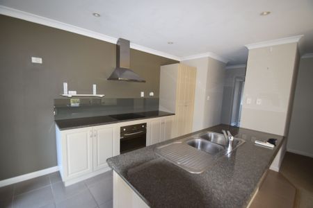 Enjoy the experience, Living Here - Photo 4