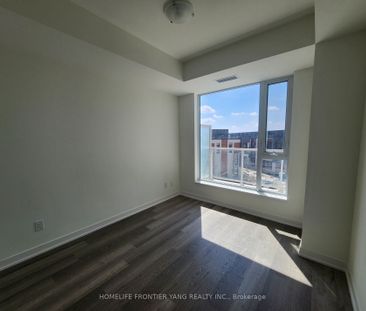 For Lease - 6 David Eyer Road Unit# 417, Richmond Hill, Ontario - Photo 5