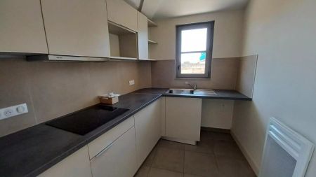 location Appartement T3 DE 61.67m² À NIMES - Photo 4