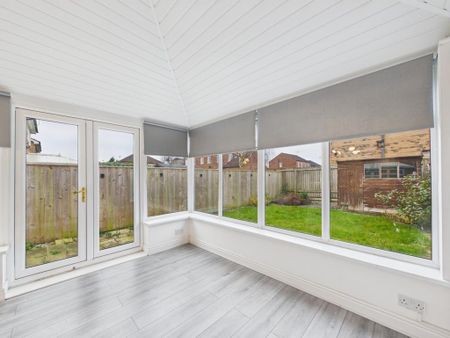 2 bedroom semi-detached house to rent - Photo 2