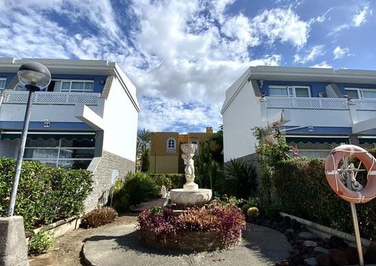 San Bartolomé de Tirajana, Canary Islands 35100