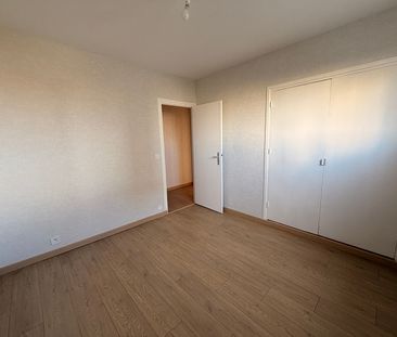 Location Appartement 3 pièces 66m² - Photo 3