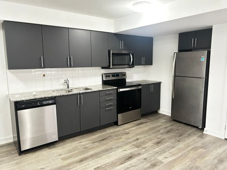 For Lease - 205 West Oak Trail Unit# 32, Kitchener, Ontario - Photo 5