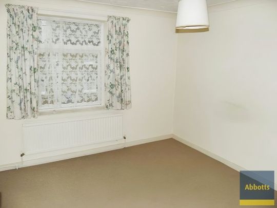 Lakenheath Suffolk - Photo 1