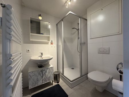 Wals: Möbliertes WG-Zimmer, Top 4.2 im Dachgeschoss - Photo 4