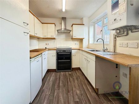 2 bedroom semi-detached house to rent - Photo 5