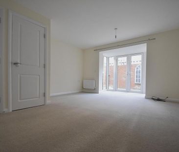 3 bedroom end of terrace house to rent - Photo 4