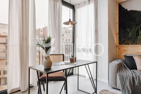 4 room luxury Apartment for rent in Barcelona, Spain - Photo 4