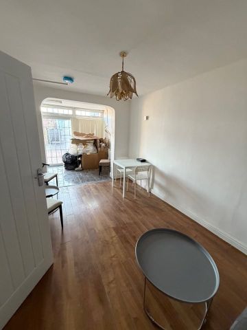 Room in a Shared House, Ravensdale Road, B10 - Photo 5