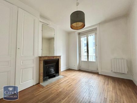 Location Appartement 2 pièces 43m² LYON 3ème - Photo 2