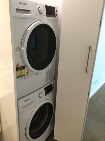 2512/601 Little Lonsdale Street - Photo 4