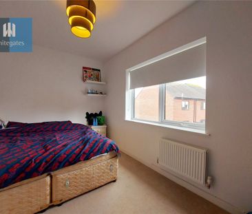 Curlew View, South Elmsall, Pontefract, West Yorkshire, WF9 - Photo 4