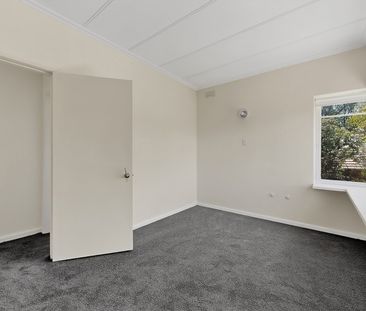 9 Cascade Drive, Kew East VIC 3102 - House For Rent | Domain - Photo 6