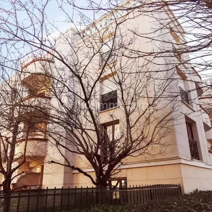 Location Appartement 3 pièces 73 m2 à Noisy-le-Grand - Photo 1